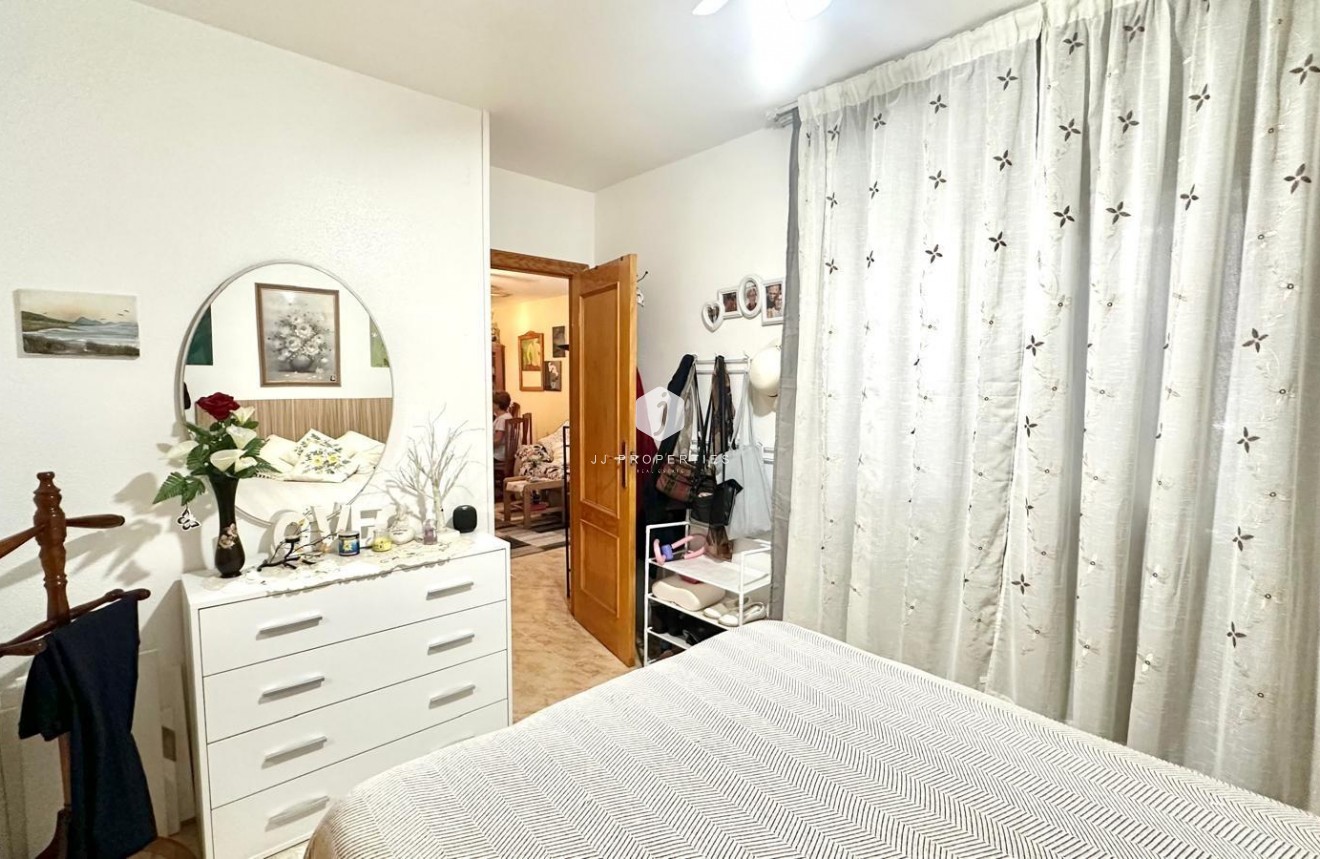 Segunda mano - Apartamento / piso -
Torrevieja - Centro