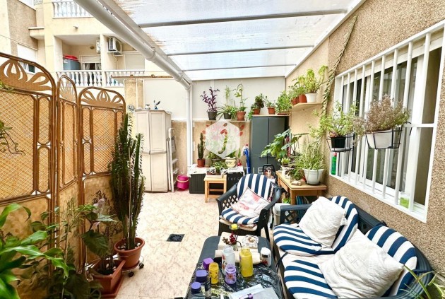 Segunda mano - Apartamento / piso -
Torrevieja - Centro