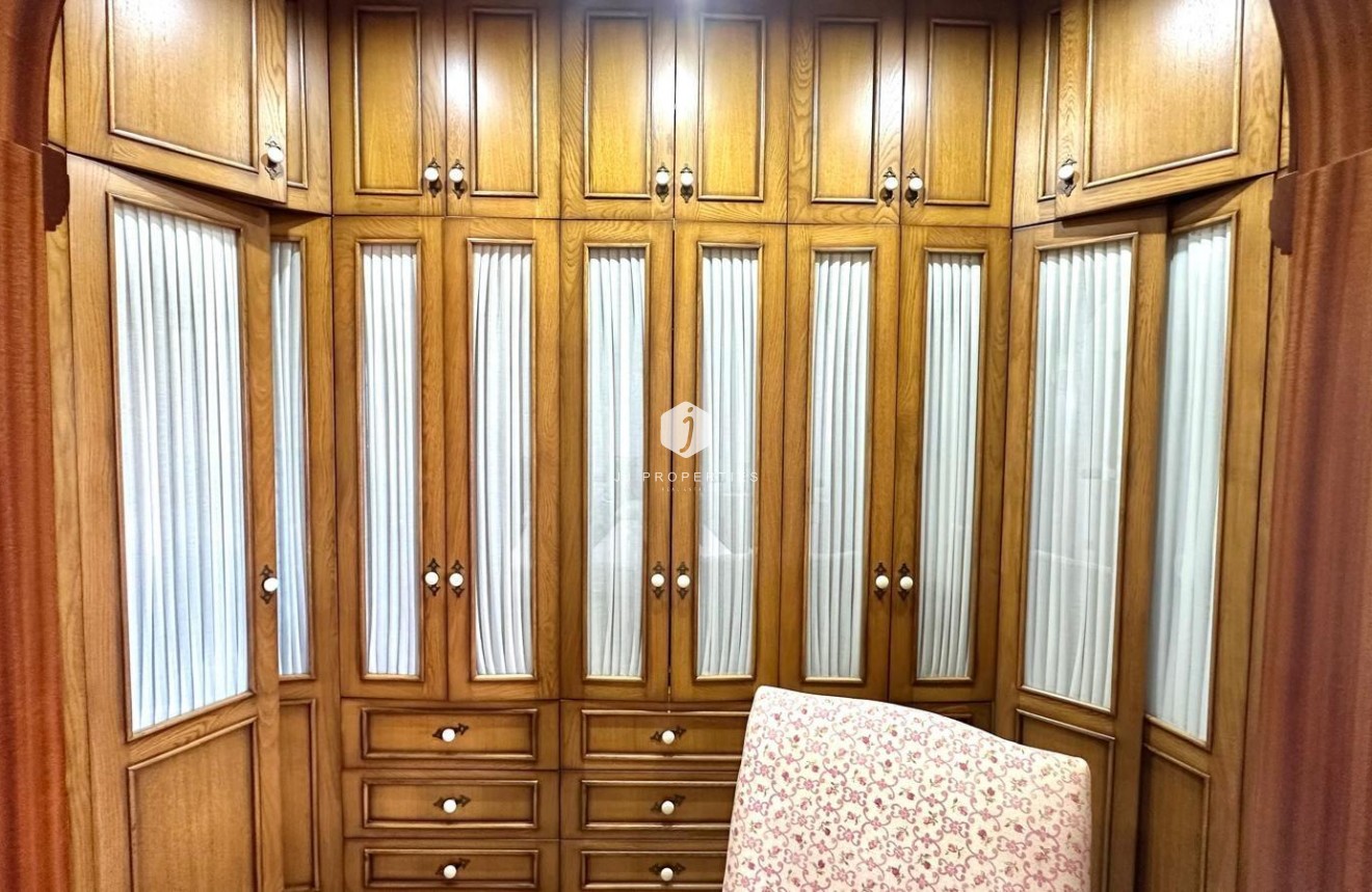 D'occasion - Chalet -
Torrevieja - La siesta