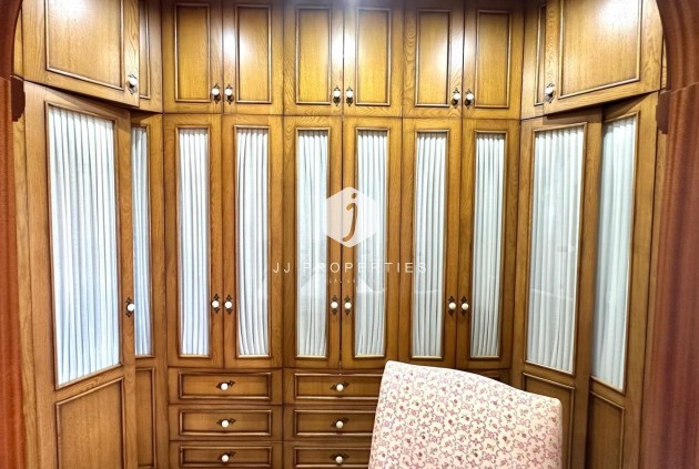 D'occasion - Chalet -
Torrevieja - La siesta