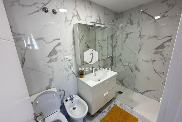 D'occasion - Chalet -
Torrevieja - Cabo cervera