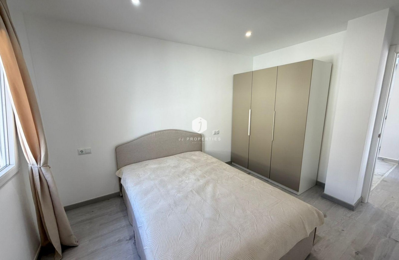 D'occasion - Chalet -
Torrevieja - Cabo cervera