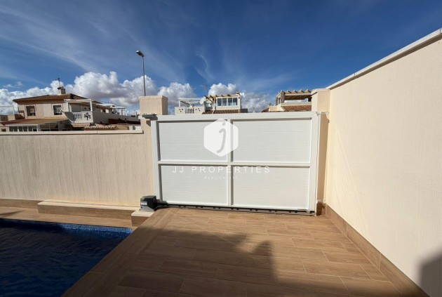 D'occasion - Chalet -
Torrevieja - Cabo cervera