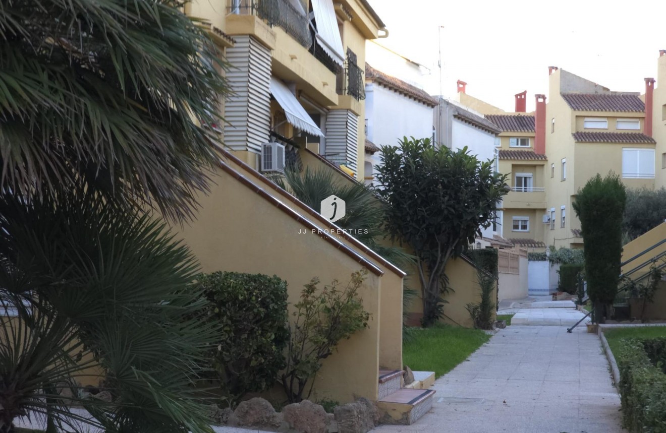 Segunda mano - Ático -
Torrevieja - Cala Ferris