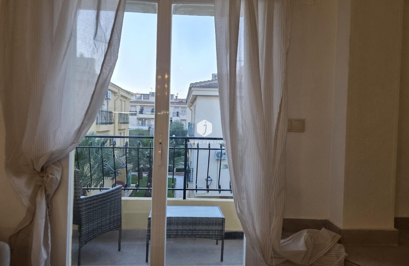 Segunda mano - Ático -
Torrevieja - Cala Ferris