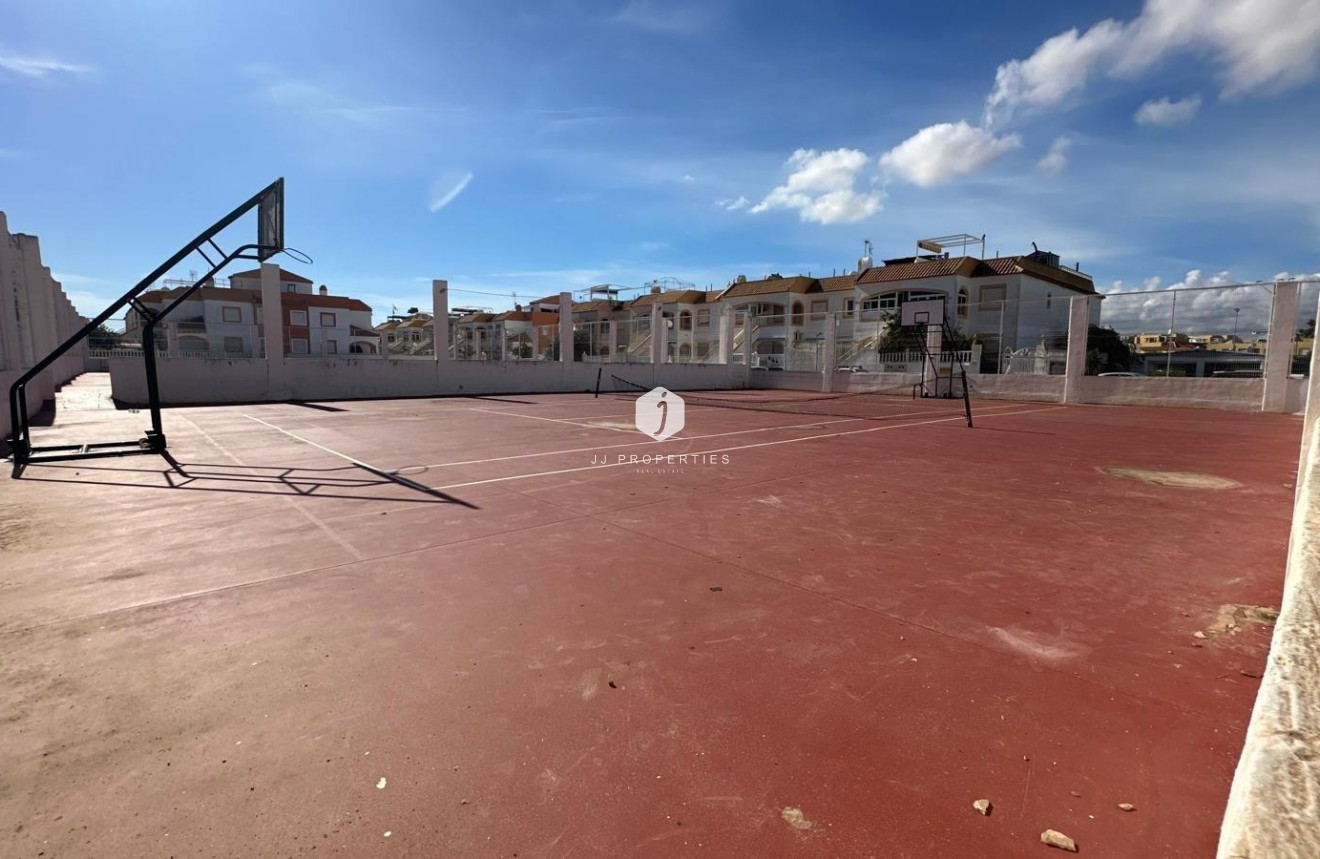 D'occasion - Bungalow -
Torrevieja - Torretas