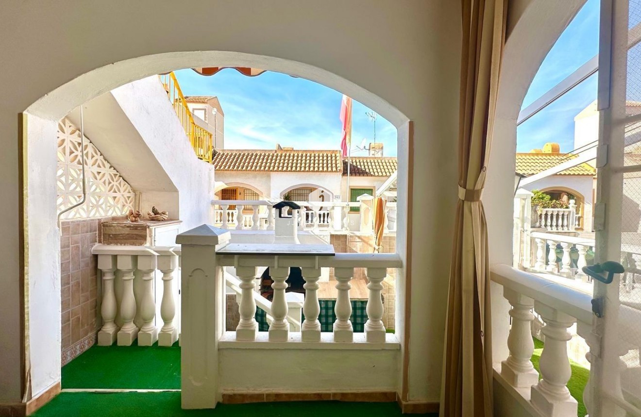 D'occasion - Bungalow -
Torrevieja - Torretas