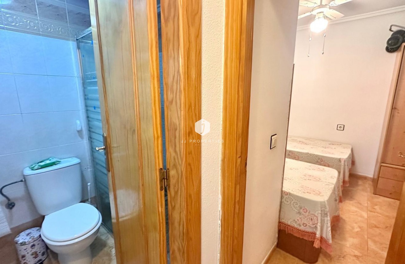 D'occasion - Bungalow -
Torrevieja - Torretas