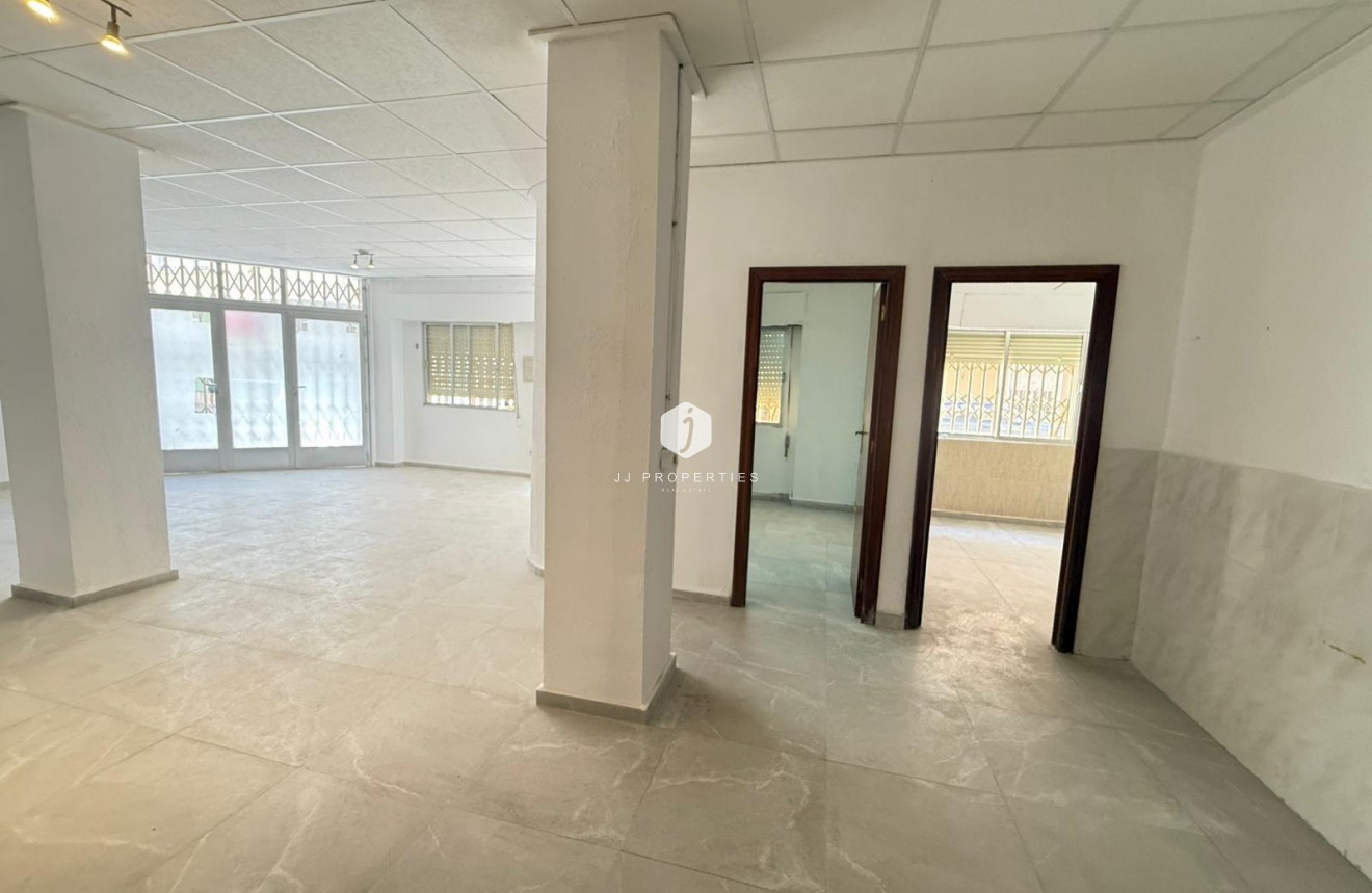 D'occasion - Appartement -
Torrevieja - Playa de los Locos