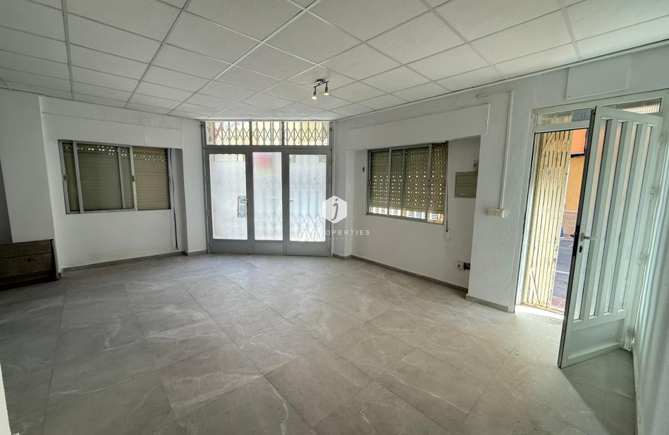 D'occasion - Appartement -
Torrevieja - Playa de los Locos