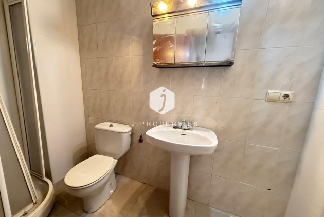 D'occasion - Appartement -
Torrevieja - Playa de los Locos