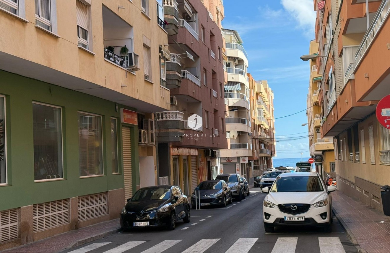 D'occasion - Appartement -
Torrevieja - Playa de los Locos