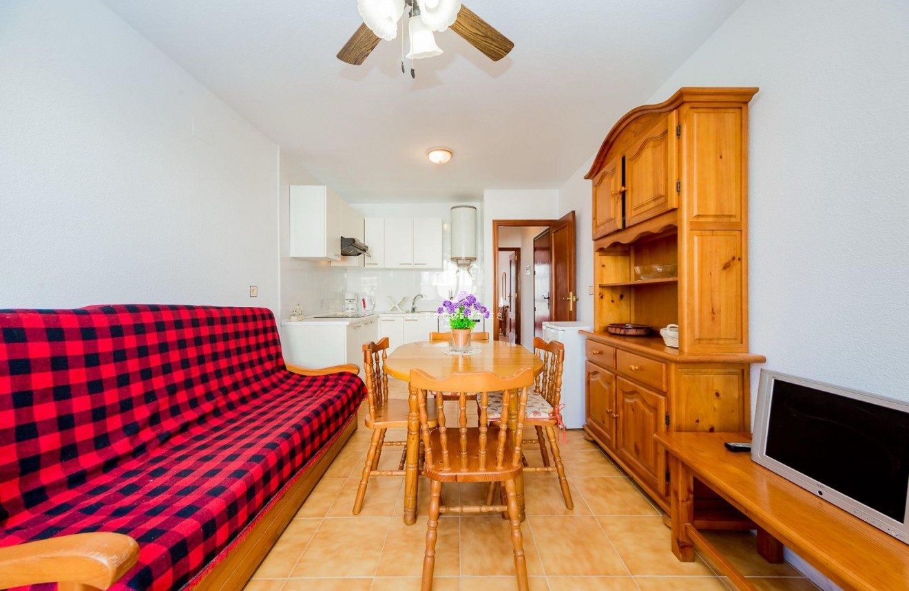 D'occasion - Appartement -
Torrevieja - Calas blanca