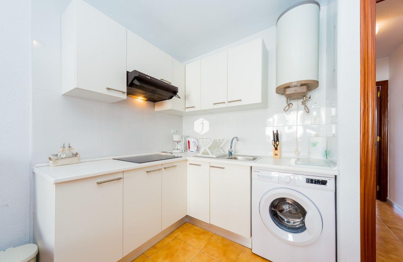 D'occasion - Appartement -
Torrevieja - Calas blanca