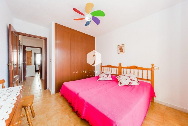 D'occasion - Appartement -
Torrevieja - Calas blanca