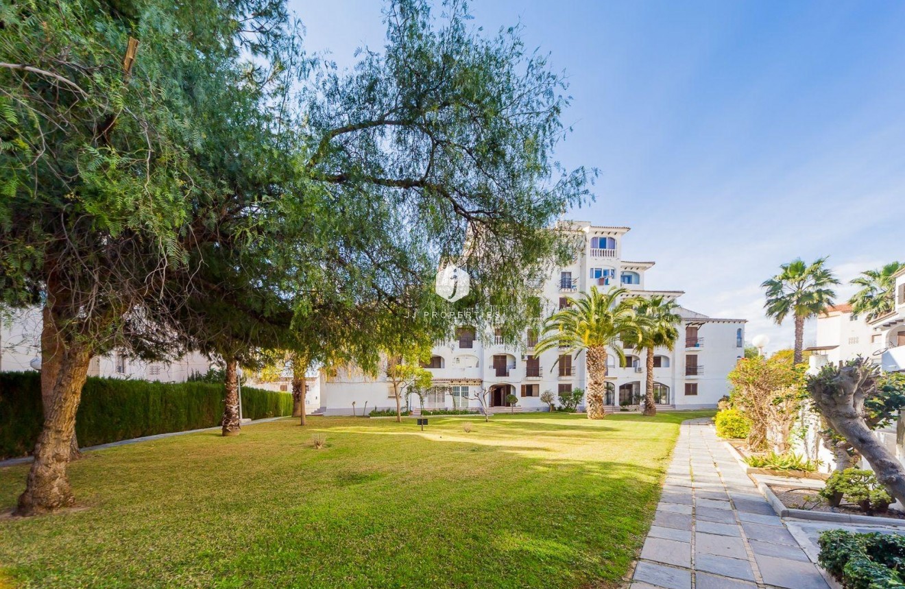D'occasion - Appartement -
Torrevieja - Calas blanca