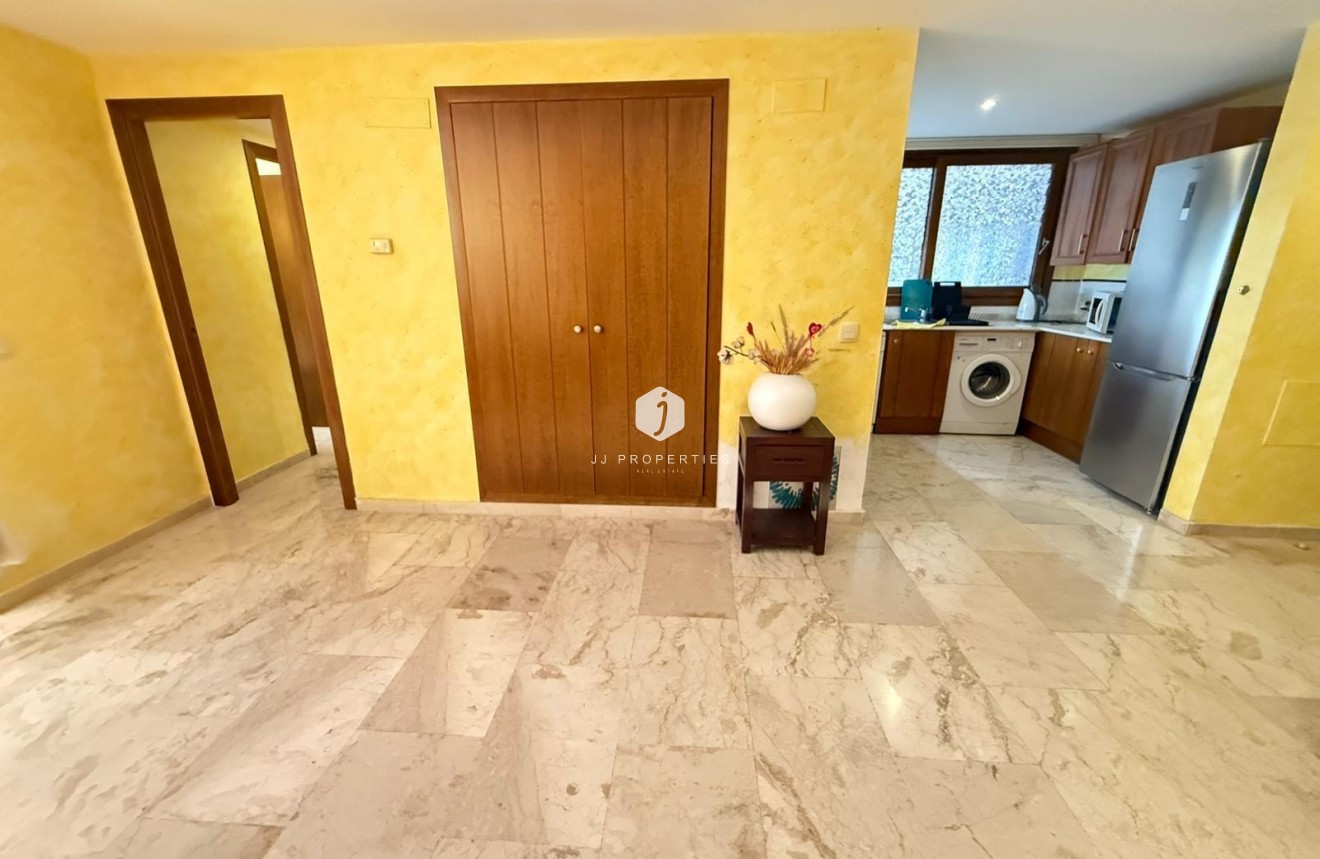 D'occasion - Appartement -
Torrevieja - Punta prima