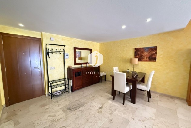 D'occasion - Appartement -
Torrevieja - Punta prima