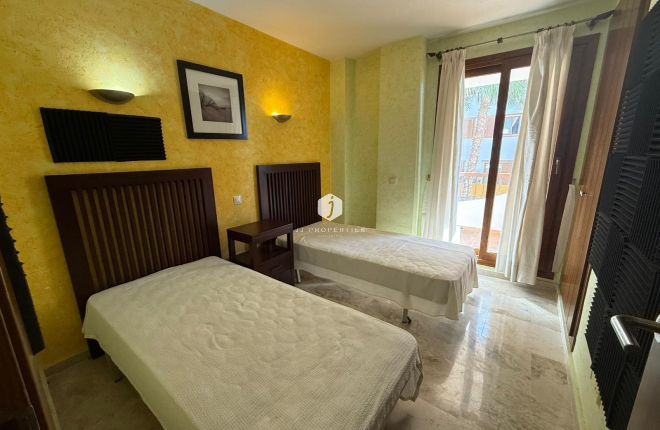 D'occasion - Appartement -
Torrevieja - Punta prima