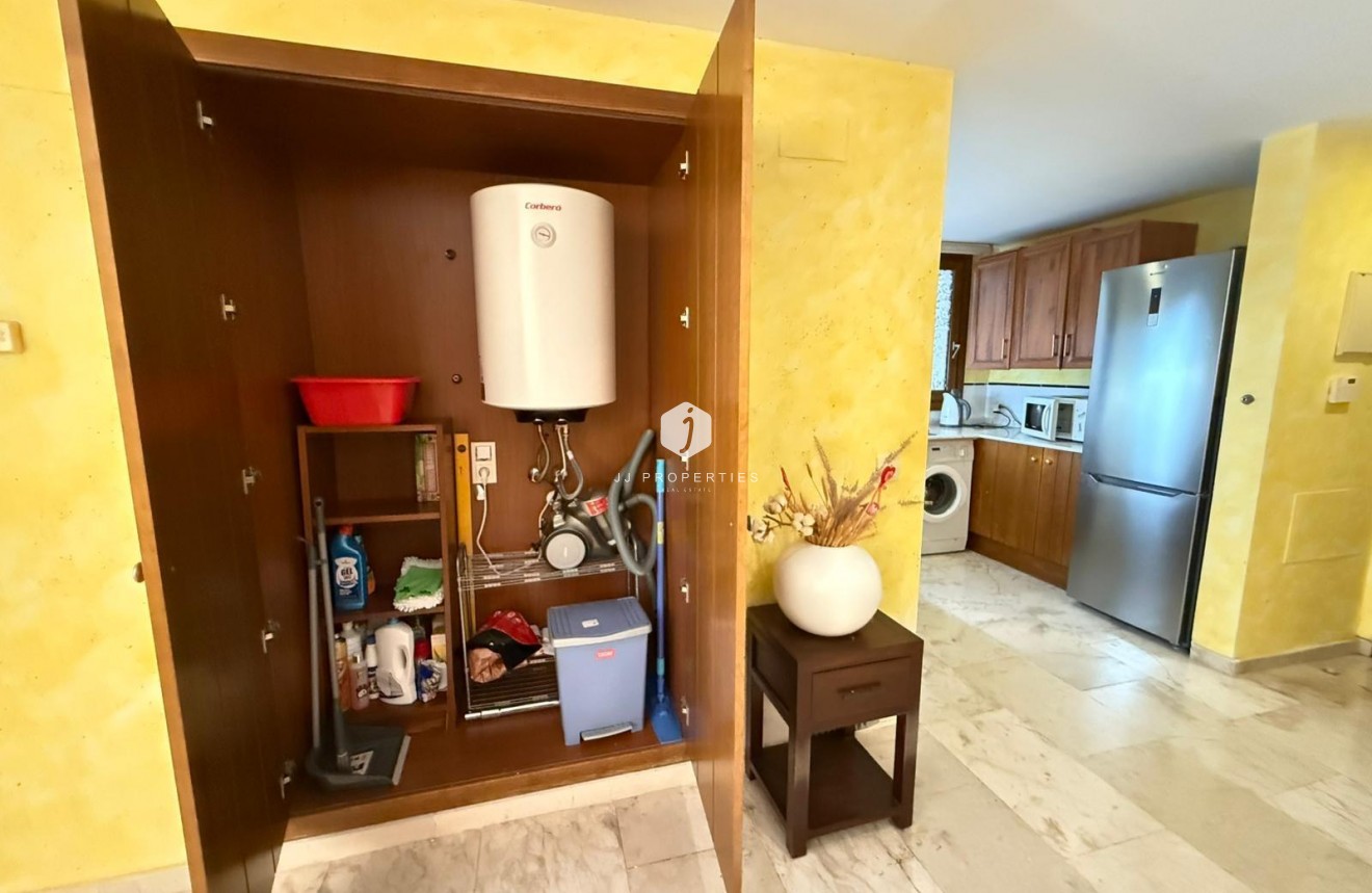 D'occasion - Appartement -
Torrevieja - Punta prima