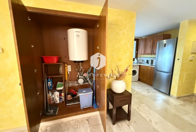 D'occasion - Appartement -
Torrevieja - Punta prima