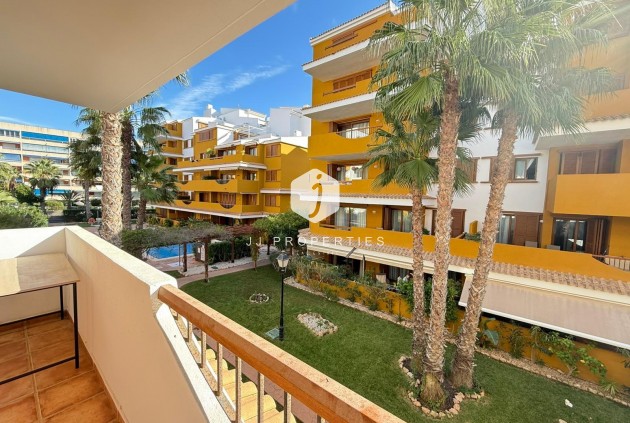 D'occasion - Appartement -
Torrevieja - Punta prima