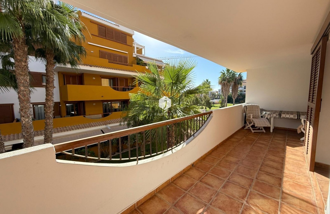 D'occasion - Appartement -
Torrevieja - Punta prima