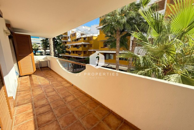 D'occasion - Appartement -
Torrevieja - Punta prima