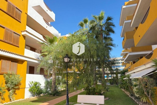 D'occasion - Appartement -
Torrevieja - Punta prima
