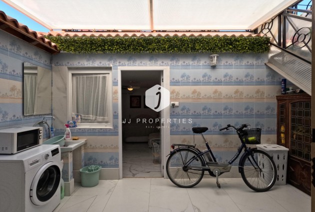 Tweedehands - Chalet -
Torrevieja - El Acequión - Los Náufragos