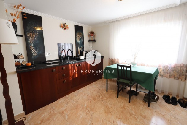 D'occasion - Villa -
Torrevieja - Costa Blanca