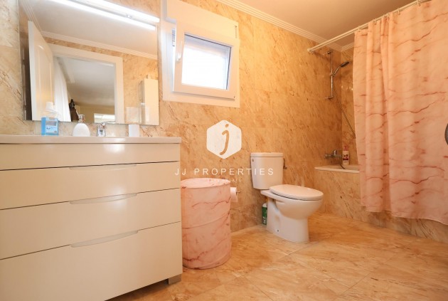 D'occasion - Villa -
Torrevieja - Costa Blanca