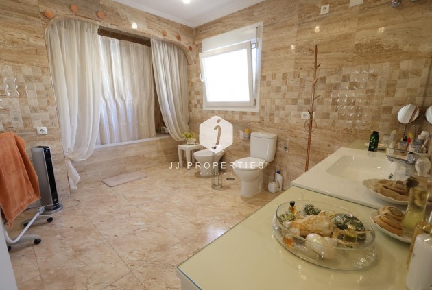 D'occasion - Villa -
Torrevieja - Costa Blanca