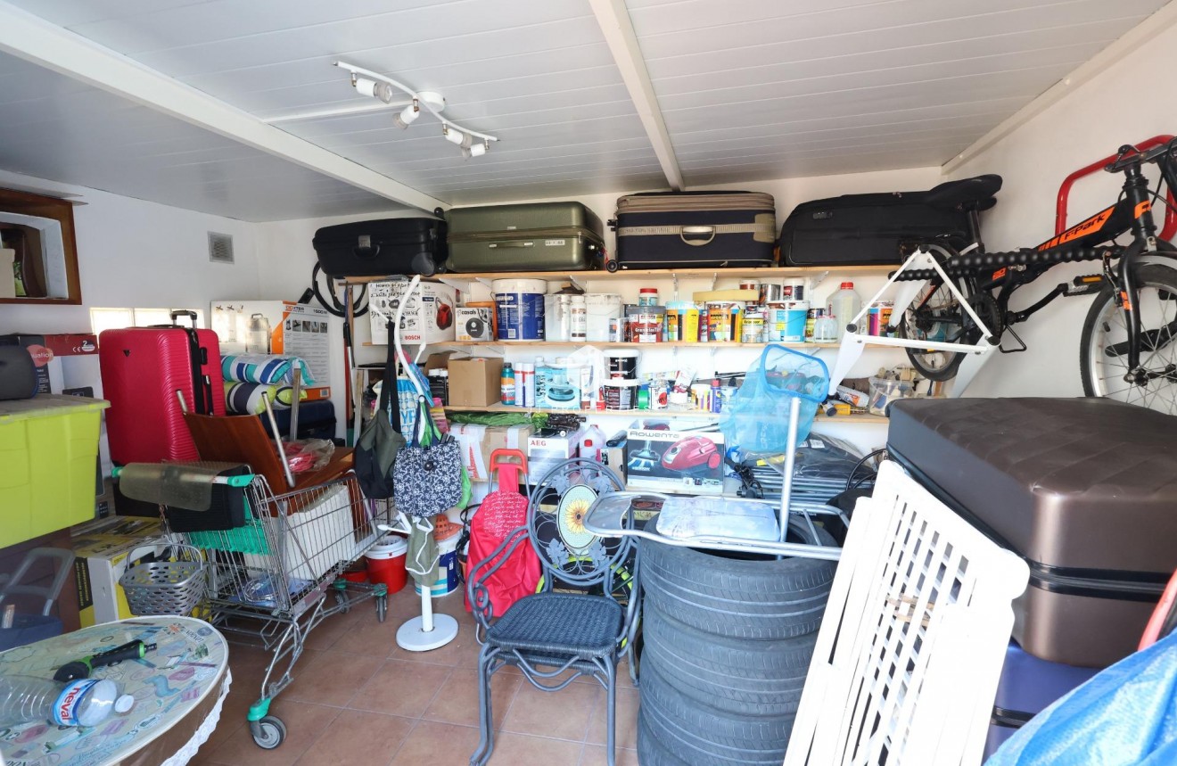 D'occasion - Villa -
Torrevieja - Costa Blanca