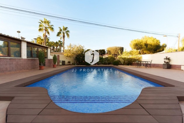 D'occasion - Villa -
Torrevieja - Los Balcones - Los Altos del Edén