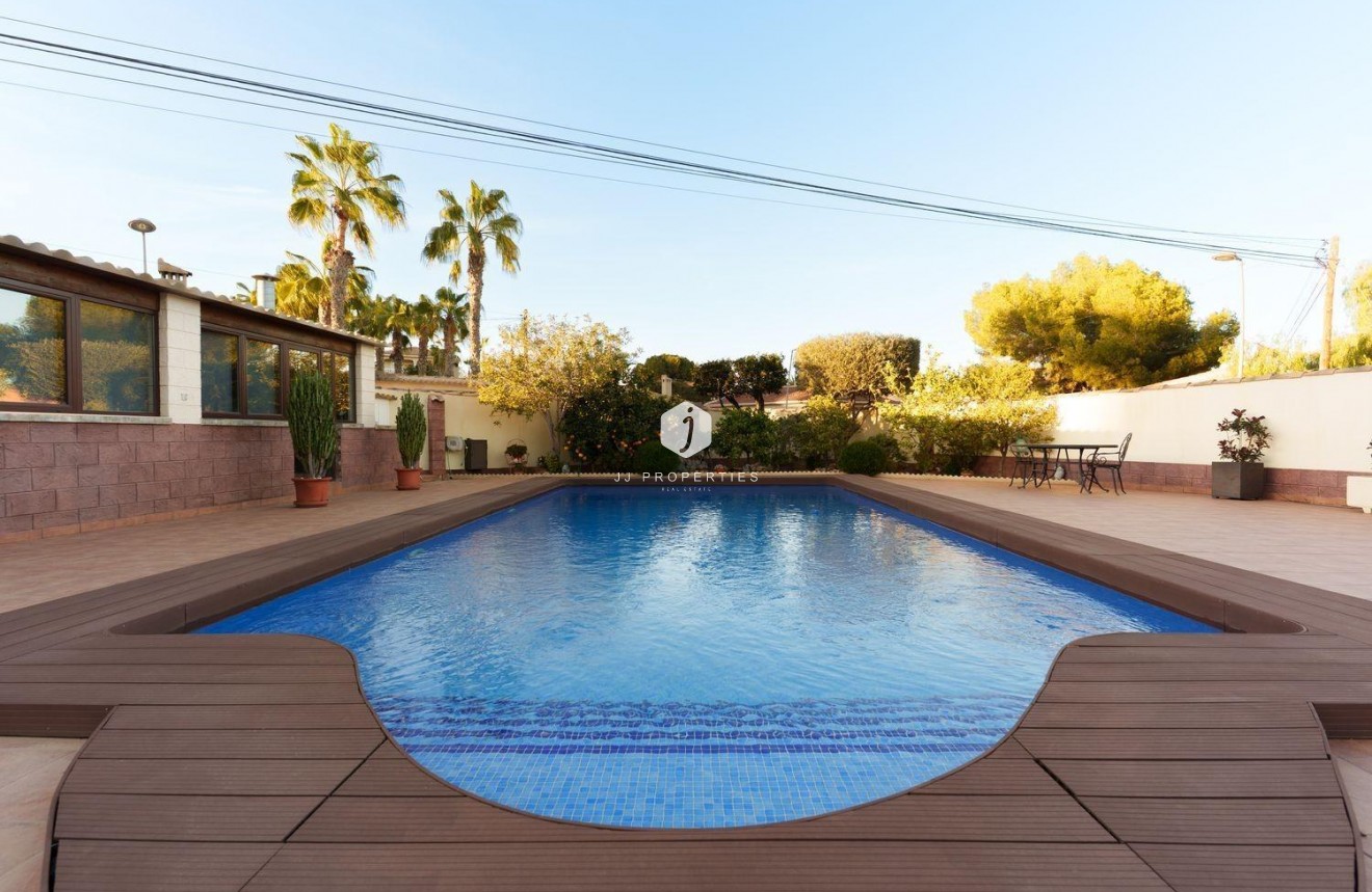 D'occasion - Villa -
Torrevieja - Los Balcones - Los Altos del Edén