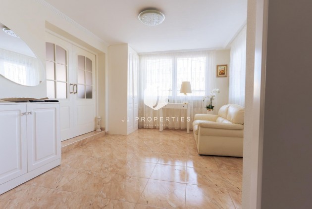 D'occasion - Villa -
Torrevieja - Los Balcones - Los Altos del Edén