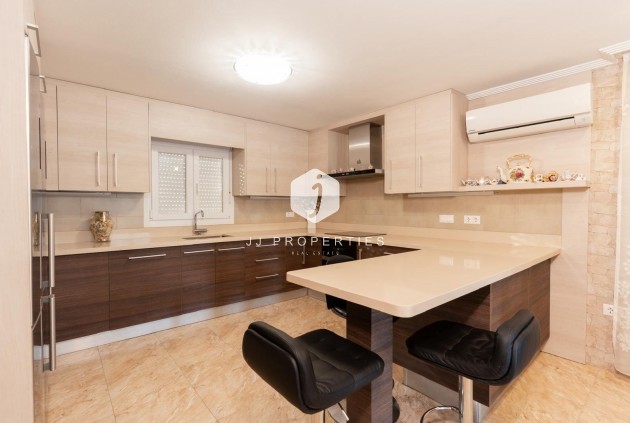 D'occasion - Villa -
Torrevieja - Los Balcones - Los Altos del Edén