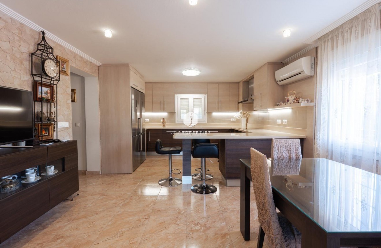 D'occasion - Villa -
Torrevieja - Los Balcones - Los Altos del Edén