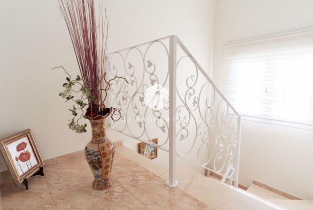 D'occasion - Villa -
Torrevieja - Los Balcones - Los Altos del Edén