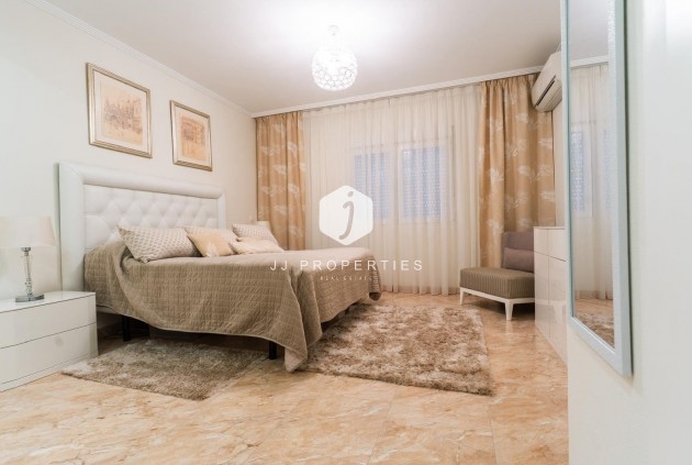 D'occasion - Villa -
Torrevieja - Los Balcones - Los Altos del Edén