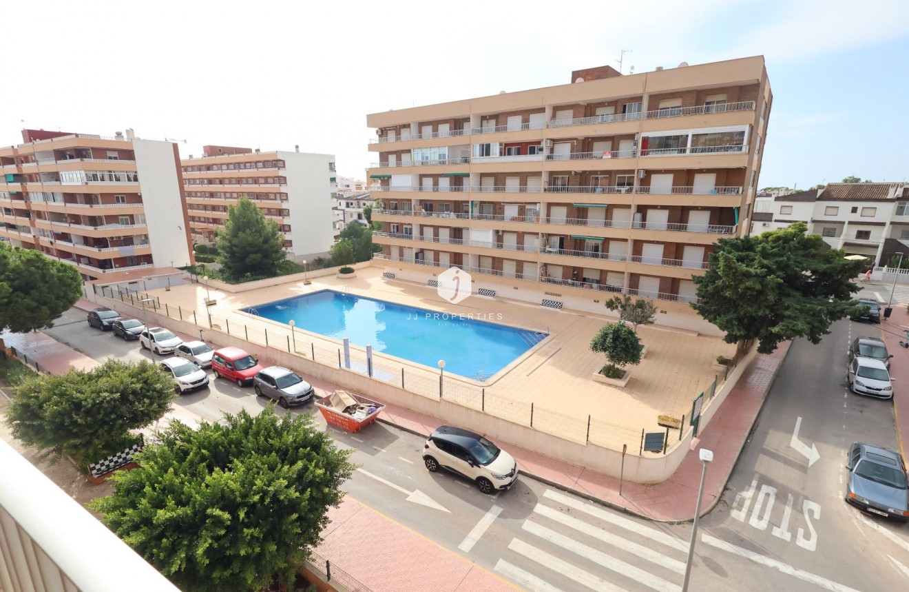 D'occasion - Appartement -
Torrevieja - Costa Blanca