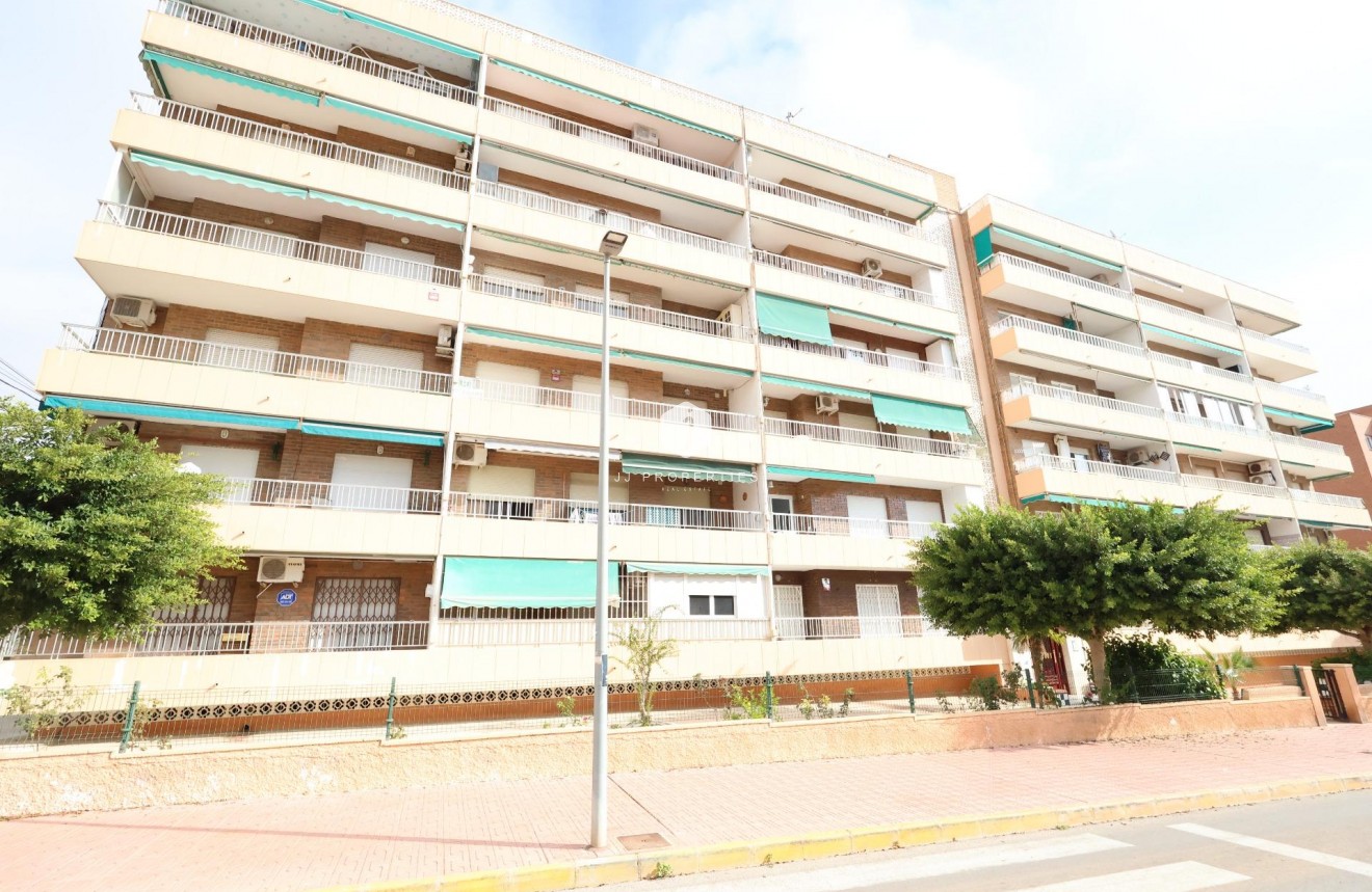 D'occasion - Appartement -
Torrevieja - Costa Blanca