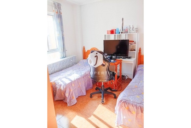 D'occasion - Appartement -
Torrevieja - Playa de los Locos