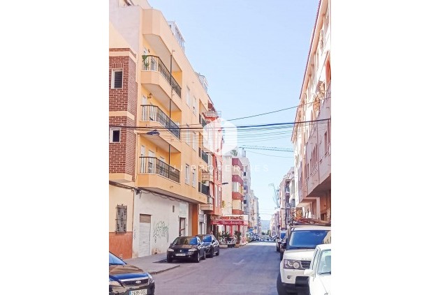 D'occasion - Appartement -
Torrevieja - Playa de los Locos