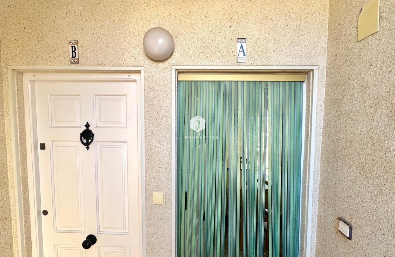 D'occasion - Appartement -
Torrevieja - Torreblanca