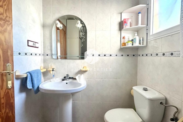 D'occasion - Appartement -
Torrevieja - Torreblanca