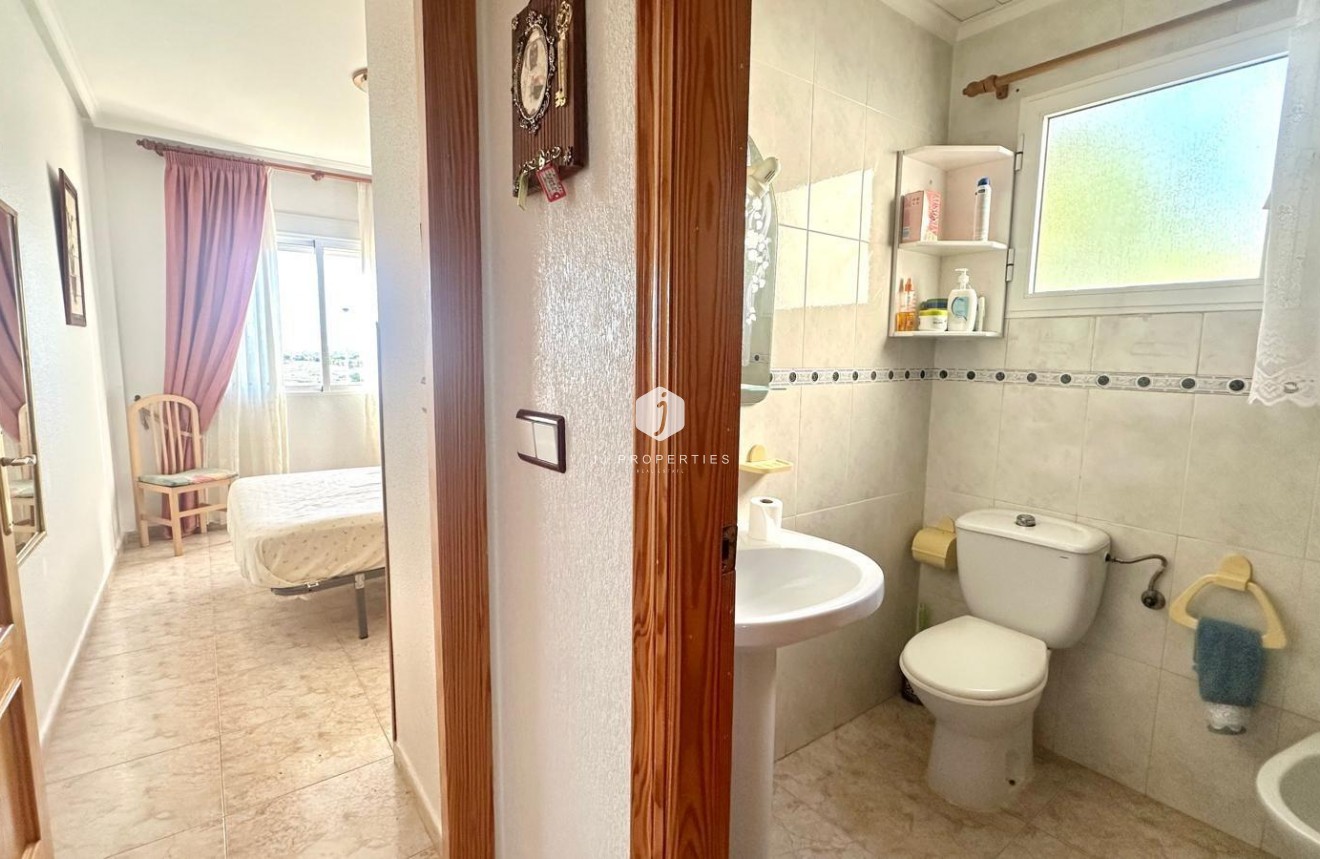 D'occasion - Appartement -
Torrevieja - Torreblanca