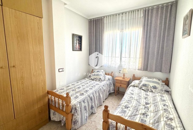 D'occasion - Appartement -
Torrevieja - Torreblanca