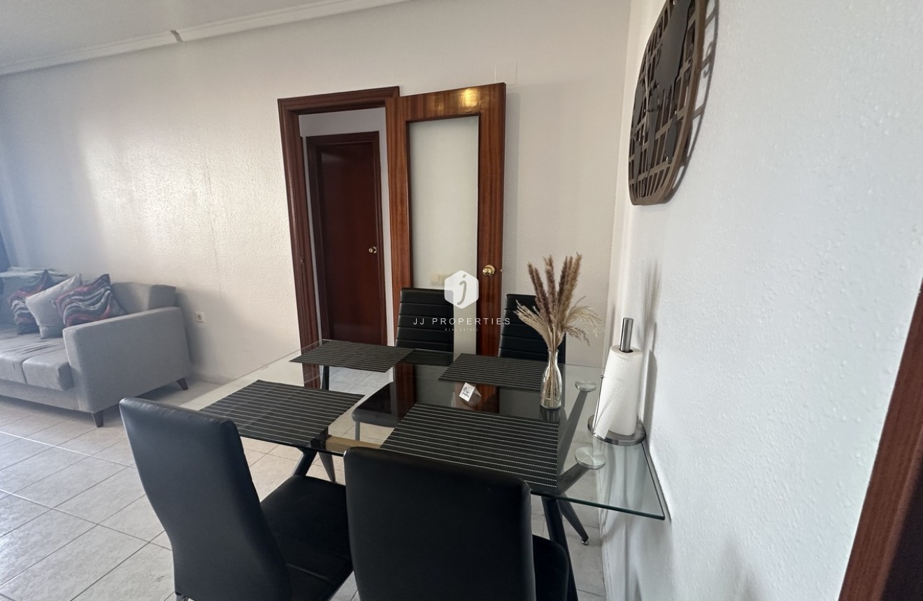 Tweedehands - Appartement / flat -
Torrevieja - Costa Blanca